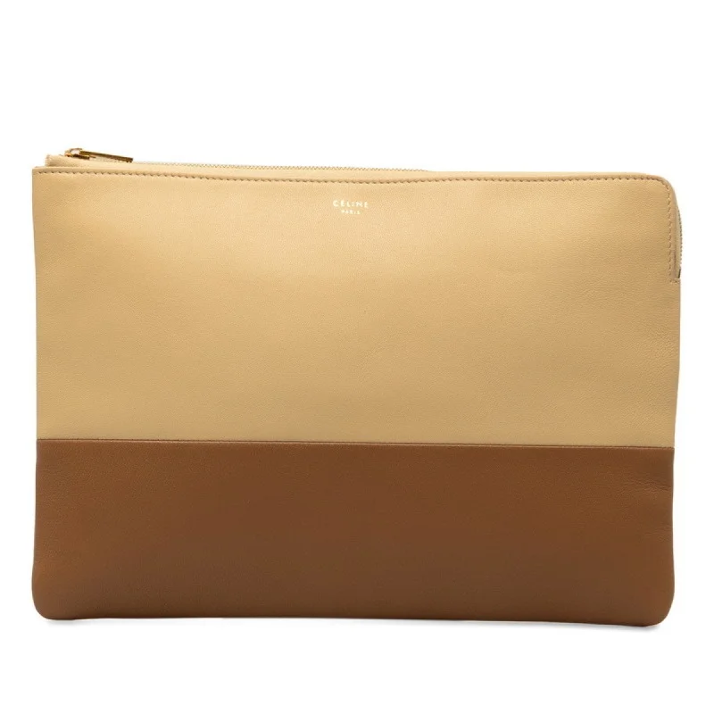 Céline  Leather Clutch Bag (Pre-Owned)